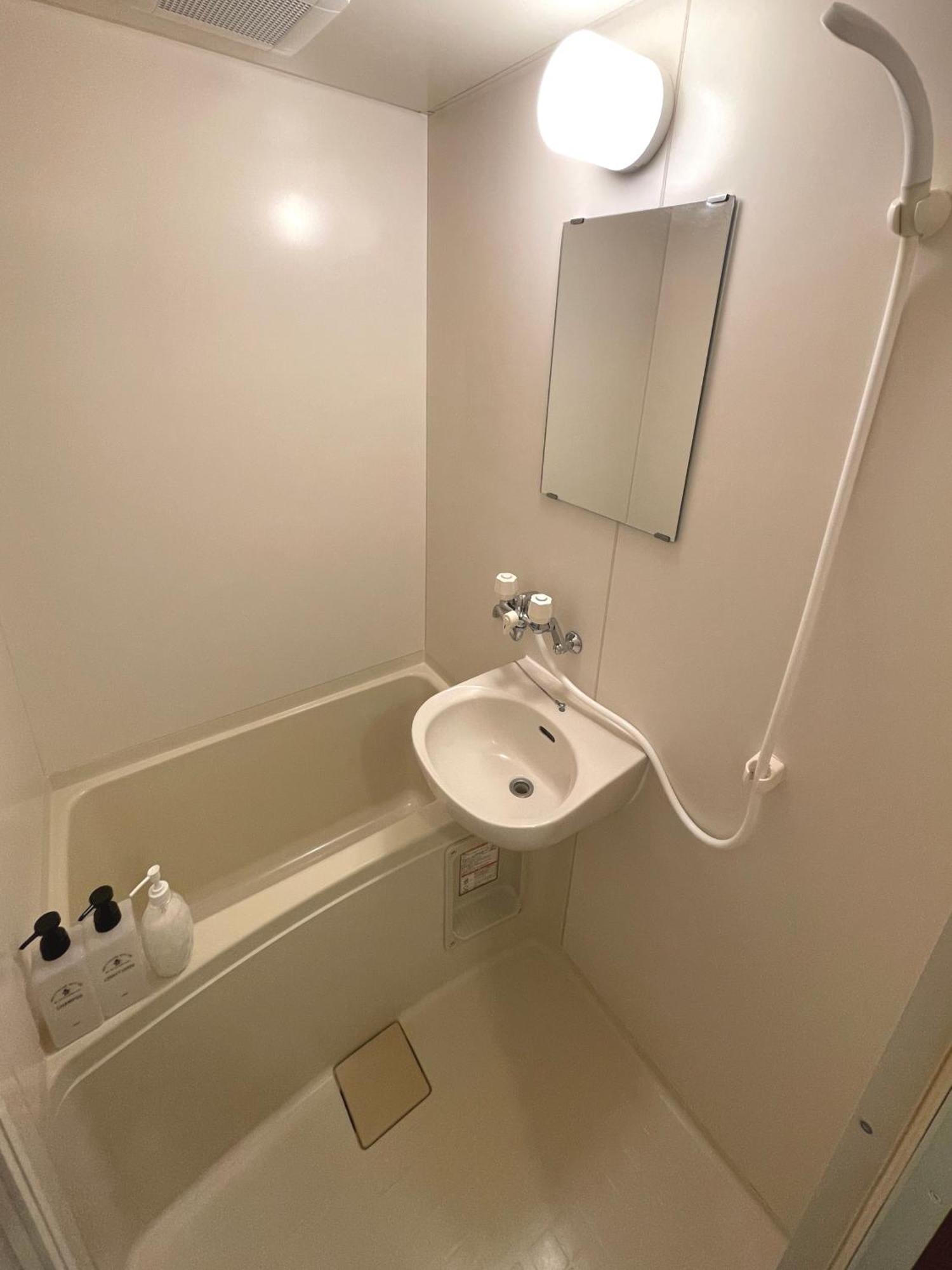 #1 新宿まで2分! 清潔で安全な部屋! Wifi無料! Tokio Exterior foto